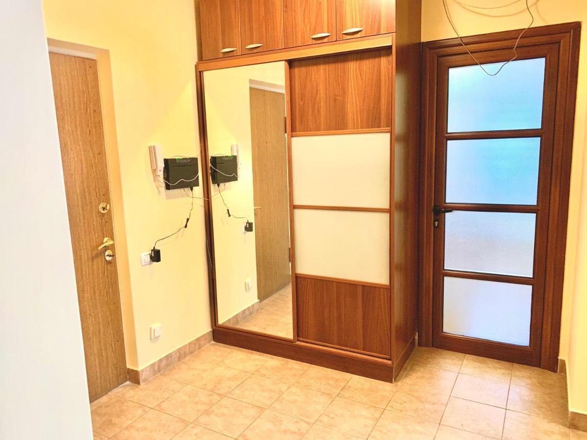 Apartment Amiryan 耶烈万 外观 照片