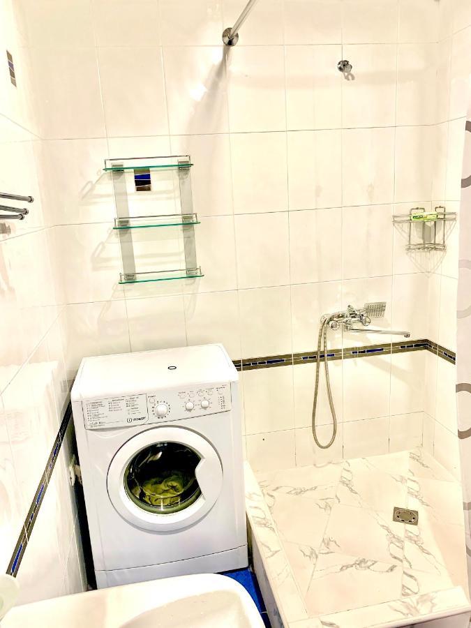 Apartment Amiryan 耶烈万 外观 照片