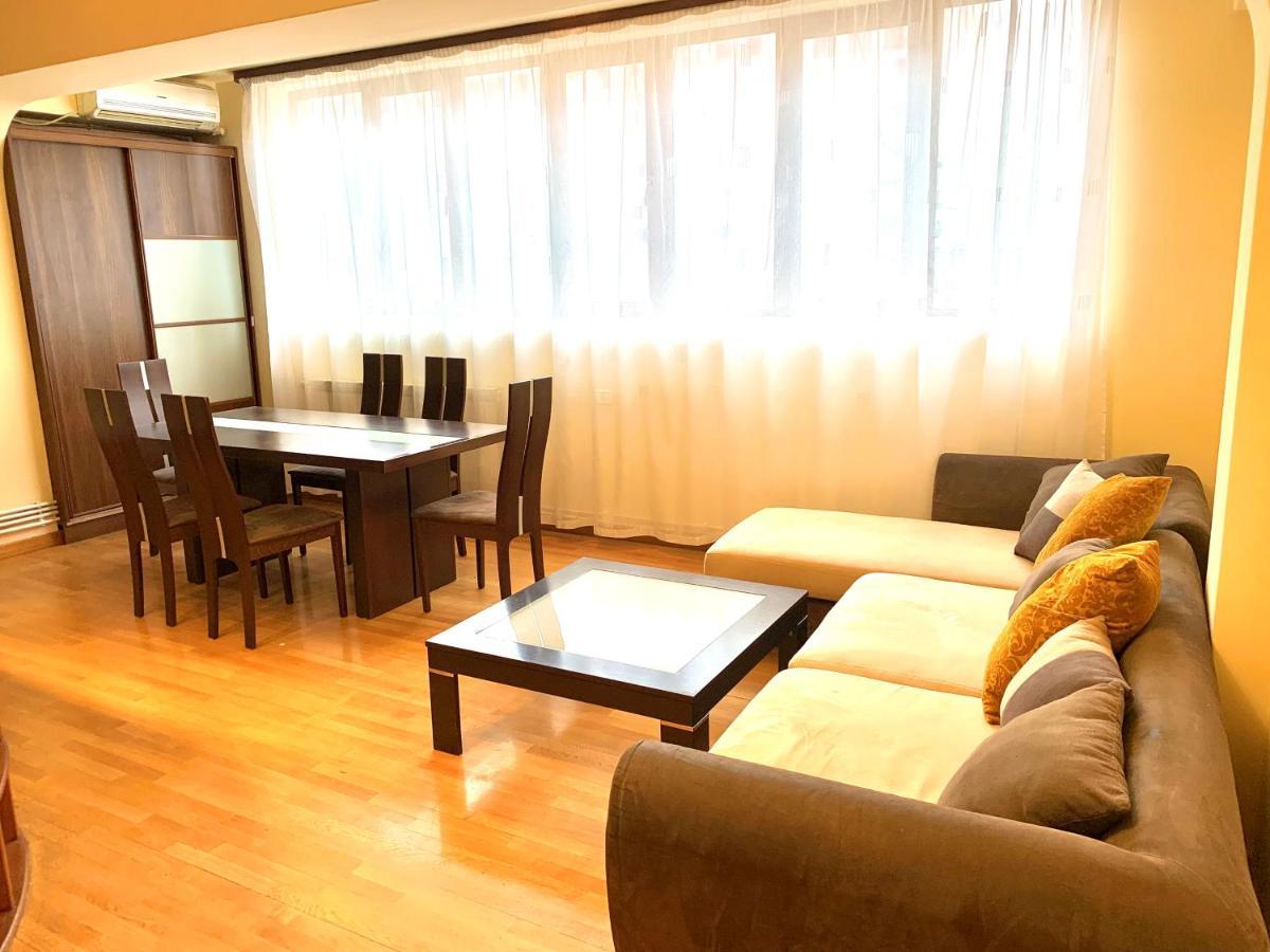 Apartment Amiryan 耶烈万 外观 照片