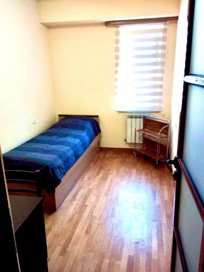 Apartment Amiryan 耶烈万 外观 照片